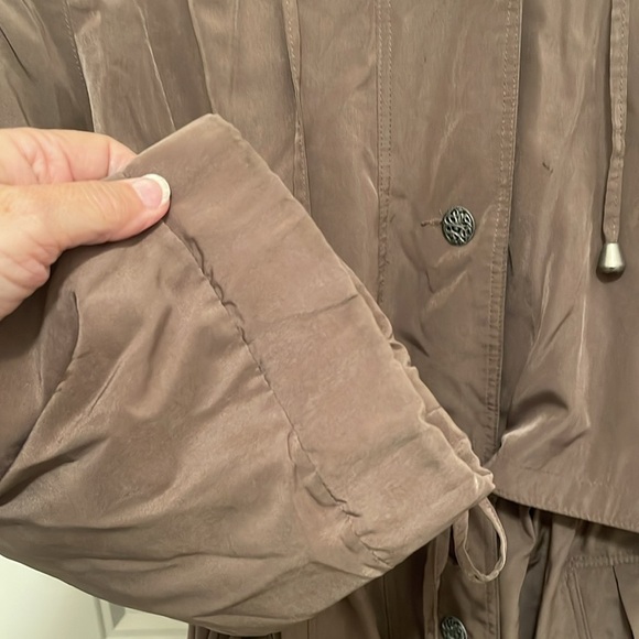 A2B hooded hip length removal lined coat, drawstring, waist women’s sz 1X Brown - Picture 5 of 16